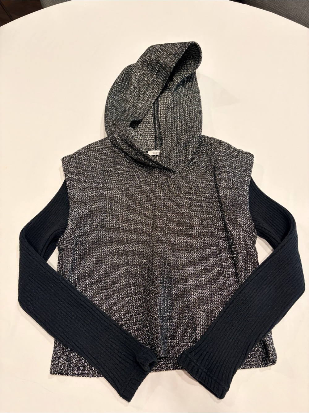 BCBGeneration Black Silver Textured Hooded Sweater Ribbed Sleeves Size Small